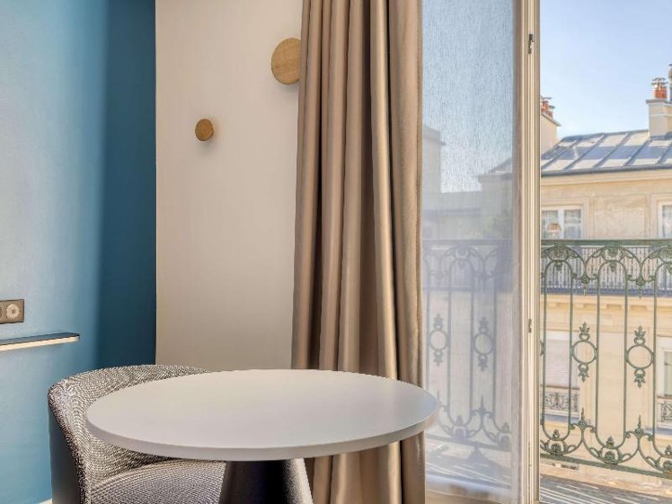 DOUBLE WITH DOUBLE BED Room