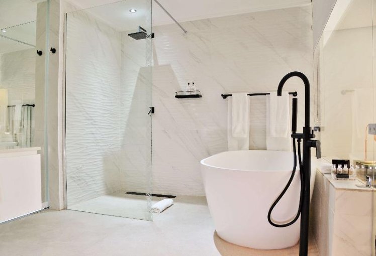 DOUBLE LUXURY Room