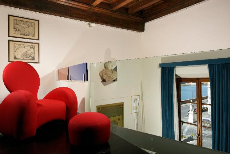 SUITE DELUXE RIVER VIEW Room