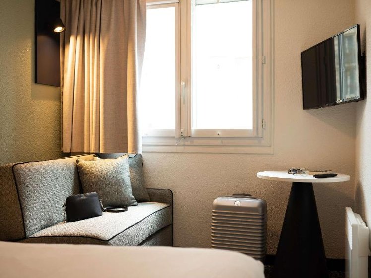 DOUBLE WITH DOUBLE BED Room