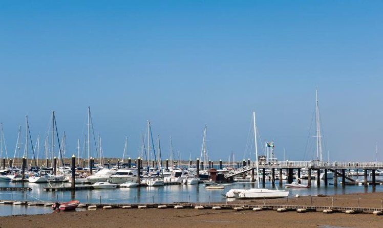 Resort El Rompido The club