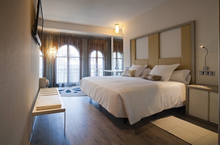 DOUBLE PREMIUM Room