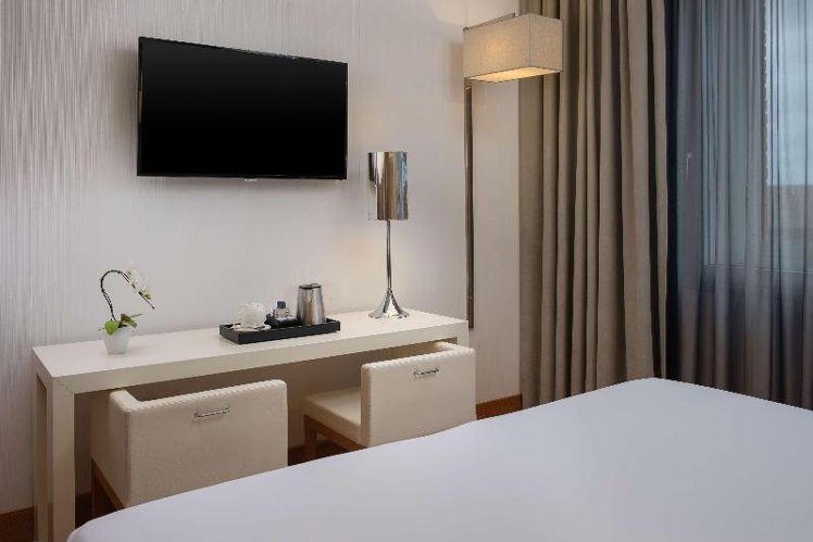 DOUBLE SUPERIOR Room