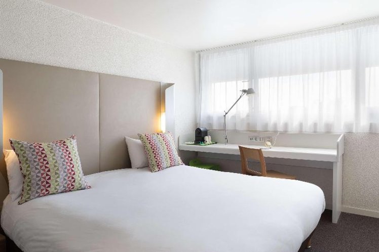 DOUBLE STANDARD Room