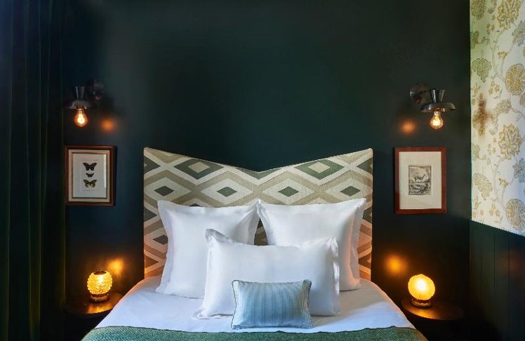 DOUBLE STANDARD Room