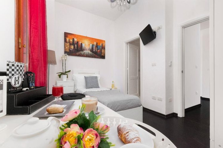 SINGLE STANDARD Room
