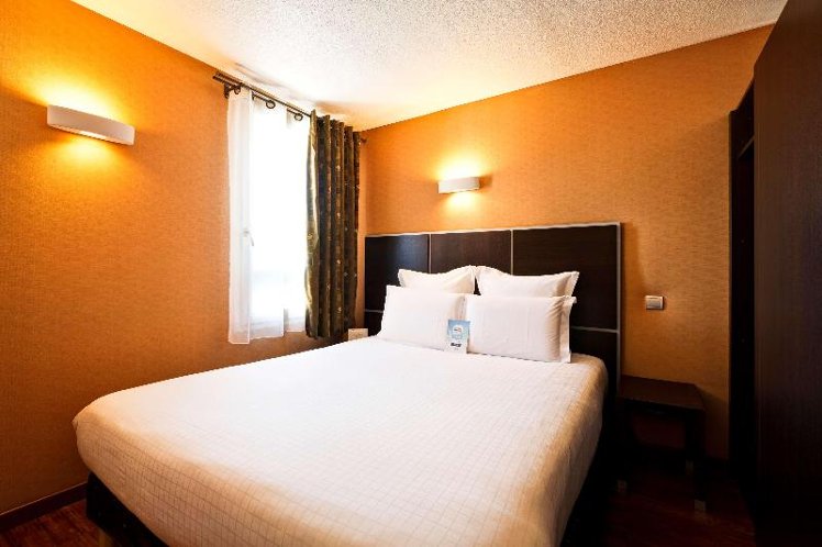 DOUBLE STANDARD Room