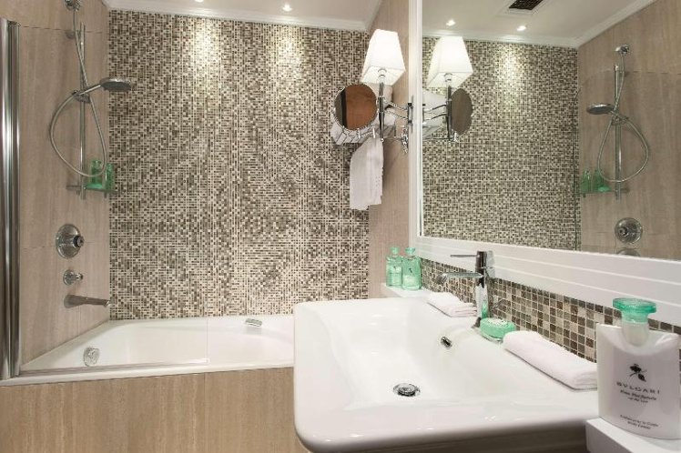 JUNIOR SUITE STANDARD Room