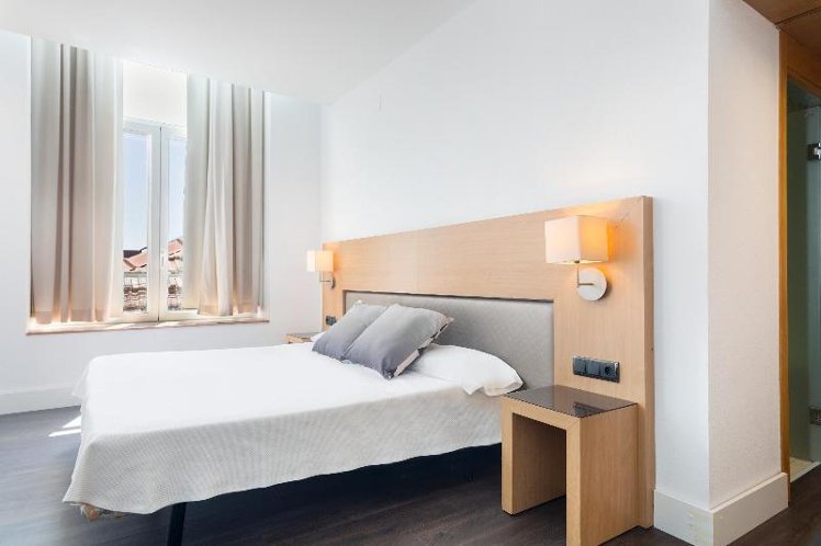 DOUBLE STANDARD Room