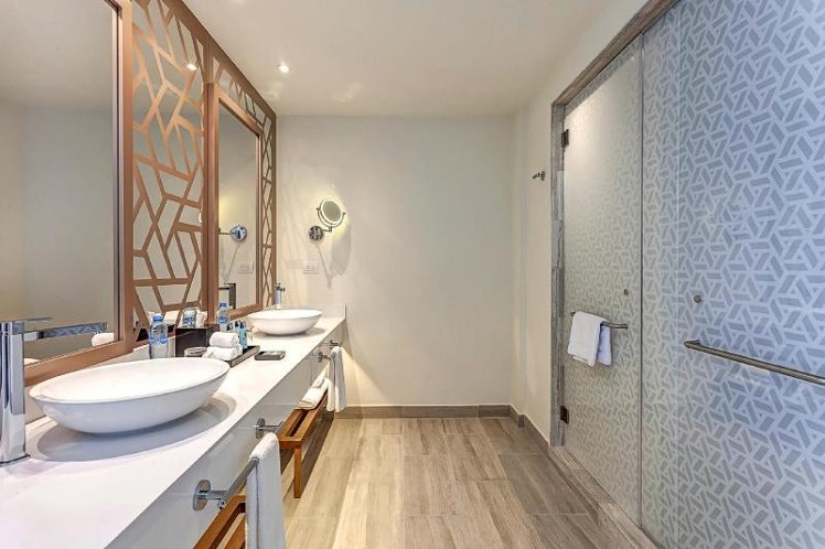 JUNIOR SUITE CLUB OCEAN VIEW Room