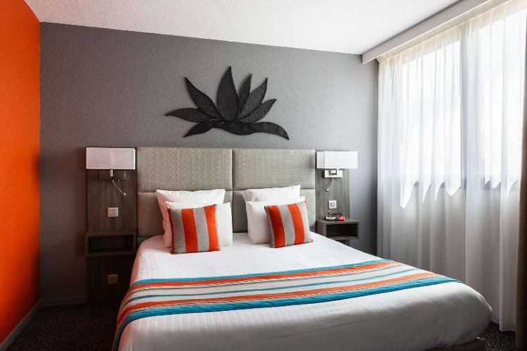 DOUBLE STANDARD Room