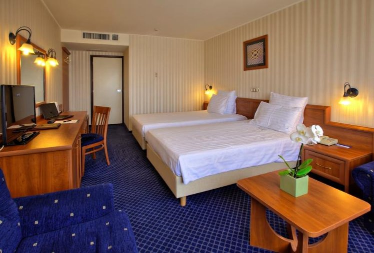SINGLE STANDARD Room