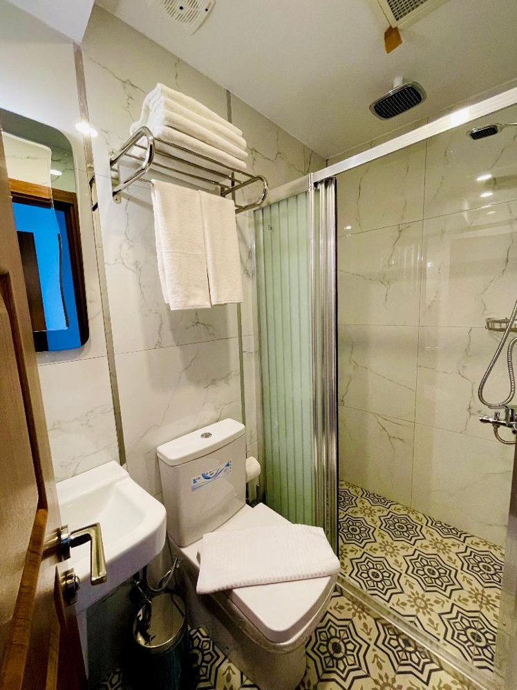 DOUBLE STANDARD Room