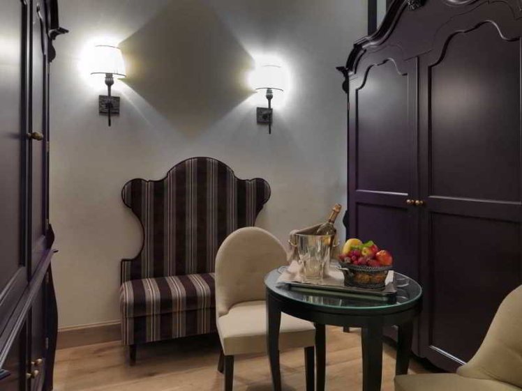 San Firenze Suites And Spa