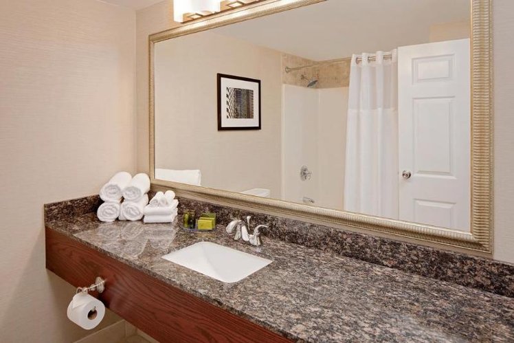 DOUBLE STANDARD Room