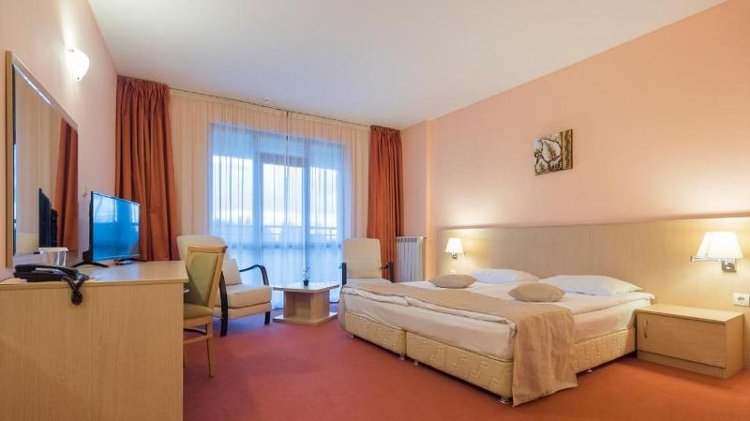 DOUBLE STANDARD Room