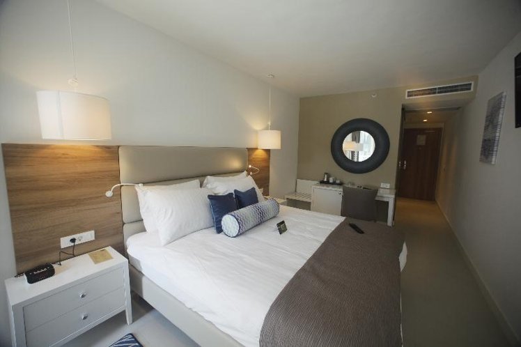 DOUBLE ECONOMY Room