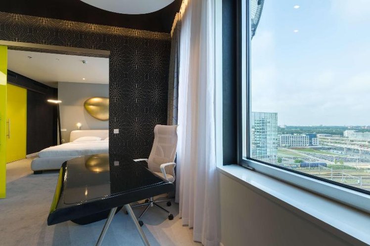TWIN SUPERIOR CITY VIEW Room