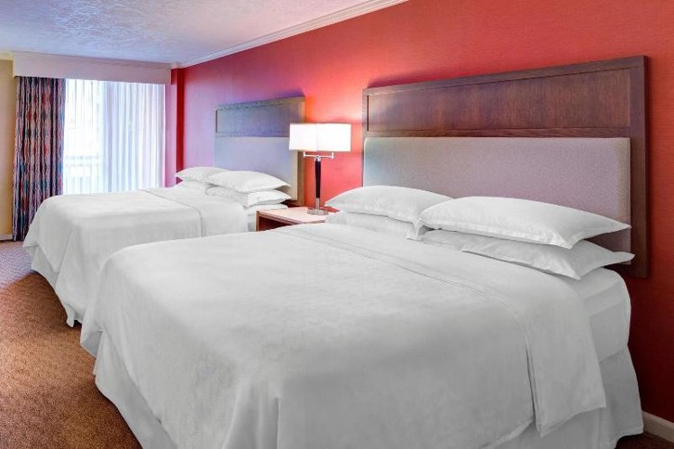 DOUBLE TWO QUEEN BEDS Room