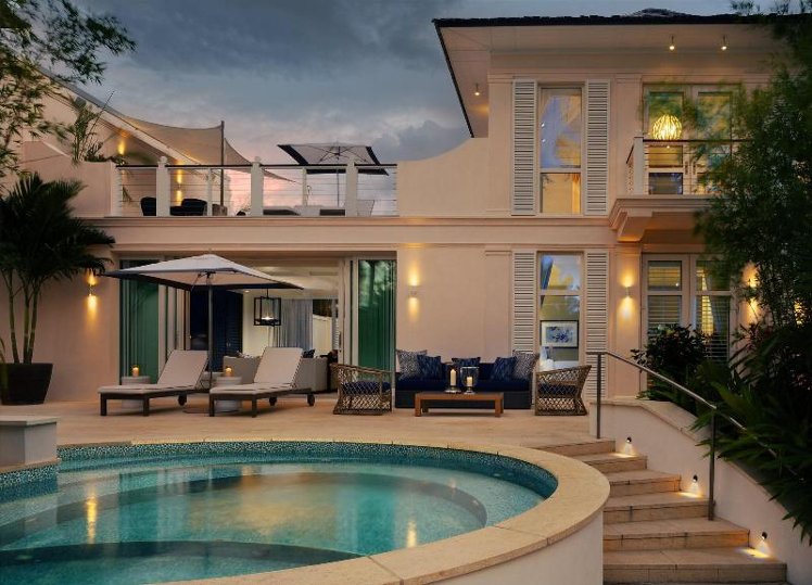 VILLA KING SIZE BED Room