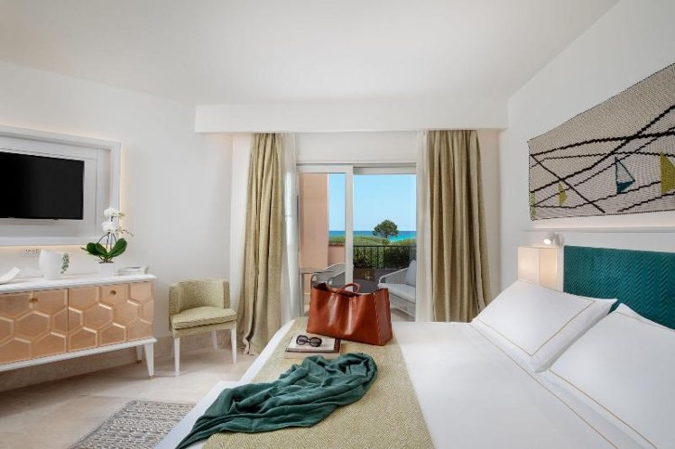 DOUBLE DELUXE SEA VIEW Room
