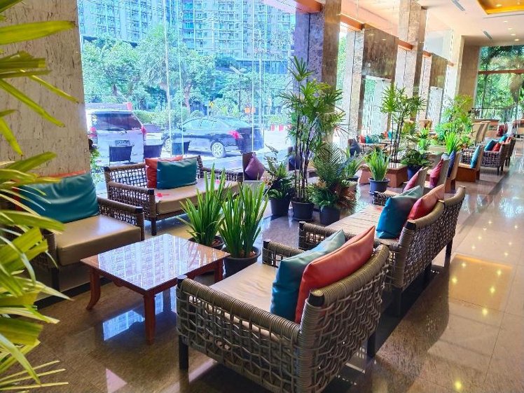 Grand Howard Hotel