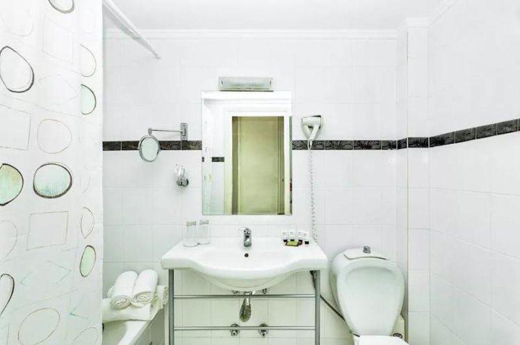 Double or Twin GARDEN VIEW Room