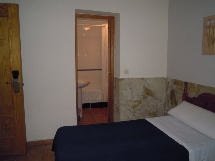 TWIN STANDARD Room