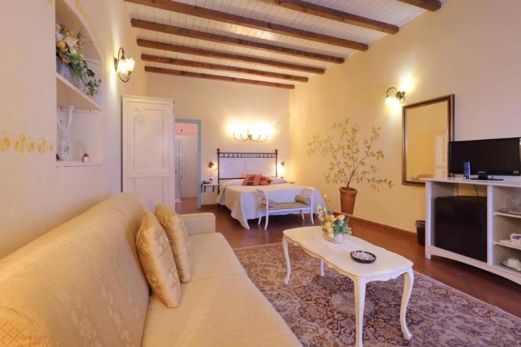 DOUBLE DELUXE Room