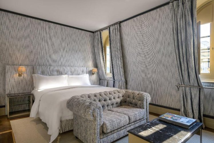 SUITE KING BED NON SMOKING Room