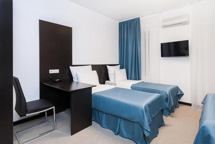 QUADRUPLE STANDARD Room