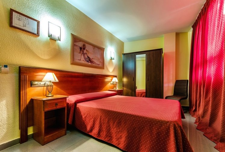 TWIN STANDARD Room