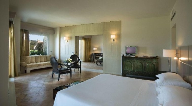 SUITE EXECUTIVE KING BED Room