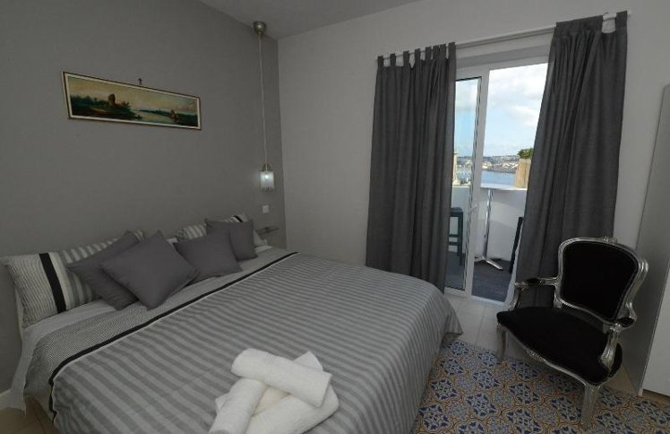 DOUBLE DELUXE Room