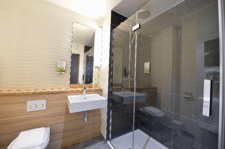 DOUBLE STANDARD Room