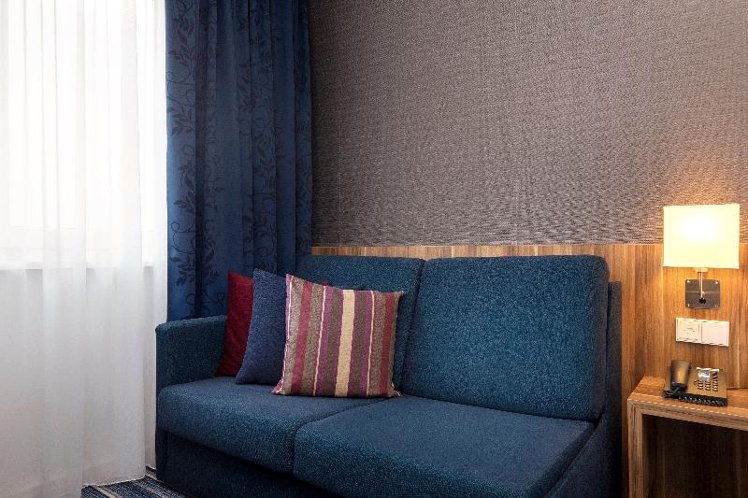 DOUBLE STANDARD Room