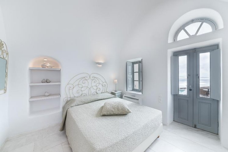 VILLA DELUXE WITH JACUZZI Room