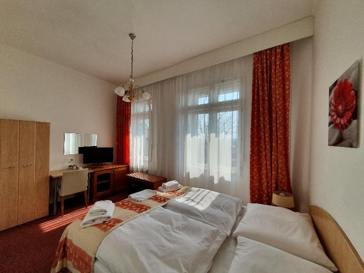 DOUBLE STANDARD Room