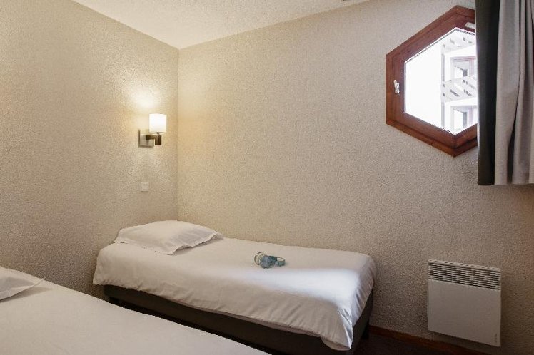APARTMENT CAPACITY 4 Room