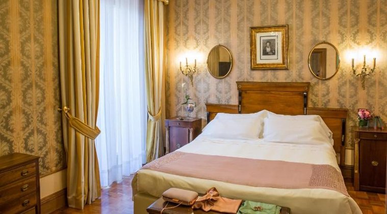 SUITE DELUXE Room