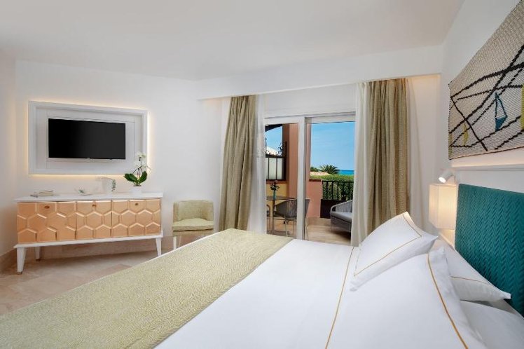 DOUBLE DELUXE SEA VIEW Room