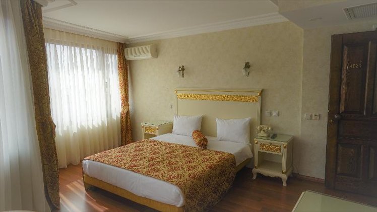 DOUBLE STANDARD Room