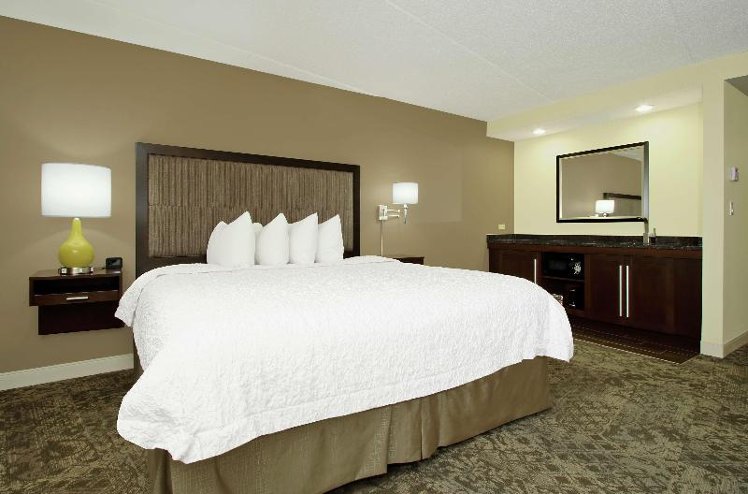 STUDIO KING BED NON SMOKING Room