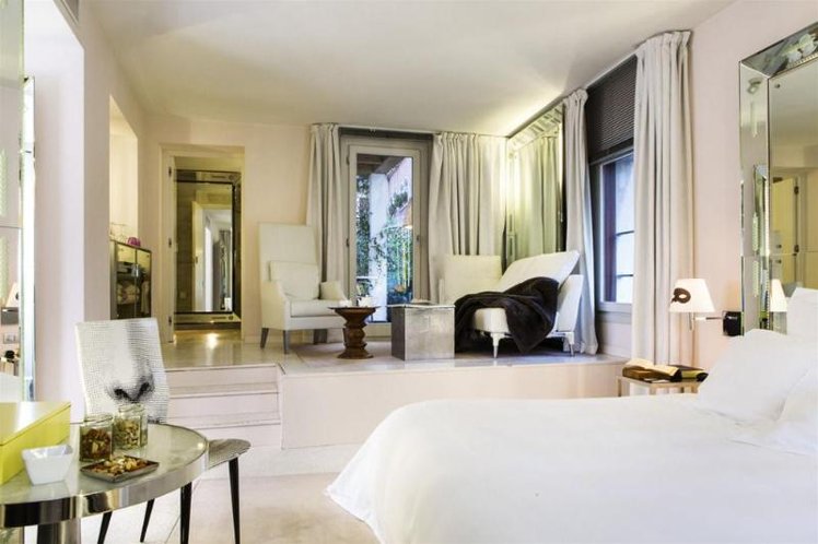 SUITE CANAL VIEW Room