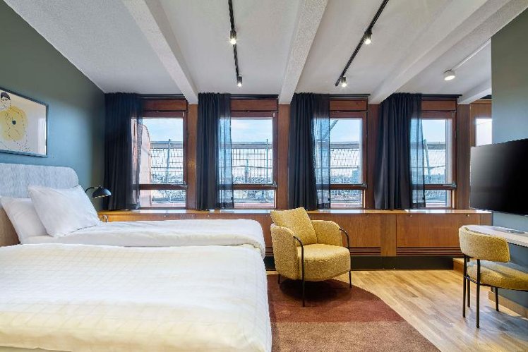 DOUBLE SUPERIOR Room
