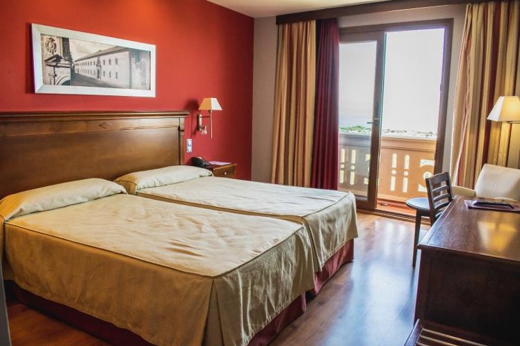 DOUBLE SINGLE USE STANDARD Room