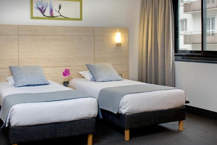 TWIN DELUXE CAPACITY 2 Room