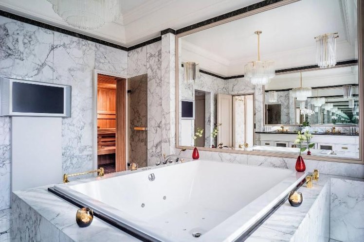 SUITE Presidential Room