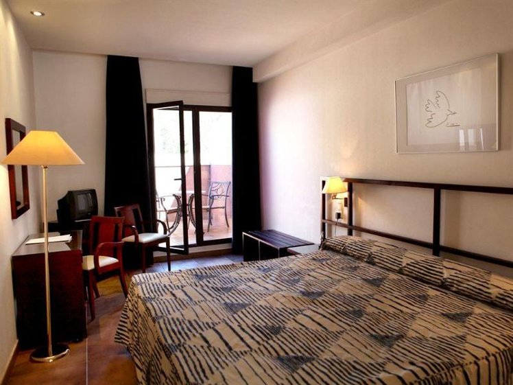 DOUBLE STANDARD Room