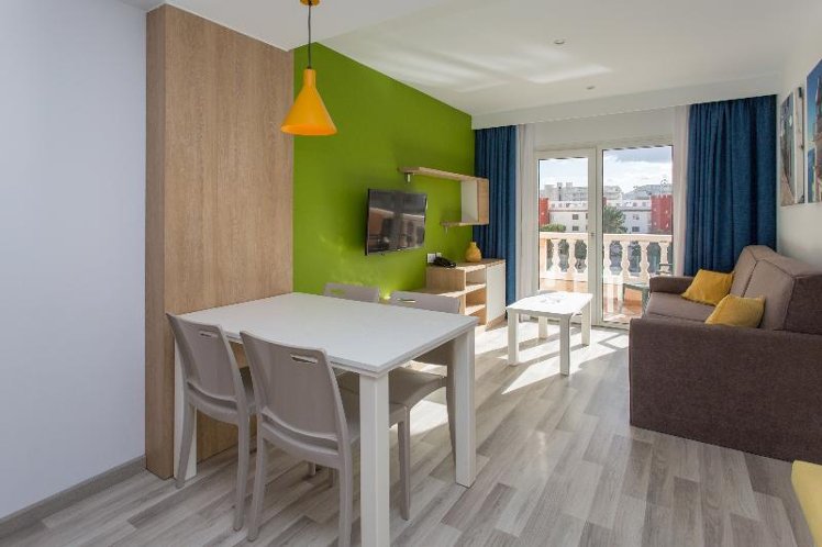 APARTMENT CAPACITY 4 Room